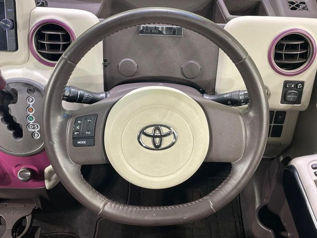 �y�����v�����X�e�A�����O�z�㎿�Ȋv���g�p���邱�ƂŁA��ɂ����������݂ƂĂ��^�]���₷���n���h���ł���