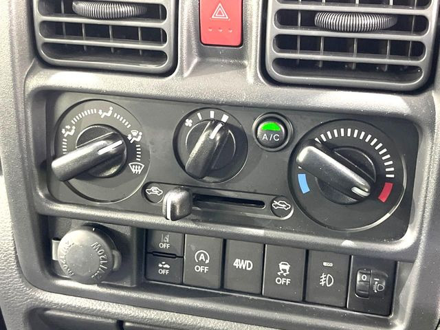 �����~�������Ă��S�Ȃɉ��K�ȋ󒲂�͂��Ă����A�_�C�������G�A�R���𑕔���