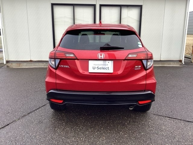ヴェゼル1.5 ハイブリッド RS ホンダセンシング