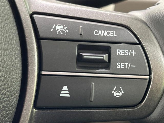 �y�A�_�v�e�B�u�N���[�Y�R���g���[���z�������H�ł̒��������s���y��!!�����ő��x��ۂN���[�Y�R���g���[�����A�Փˌy���V�X�e���ƘA�g���A�O���̎ԗ������m���ĎԊԂ�ۂ悤�ɑ��x���߂��Ă���܂�!!