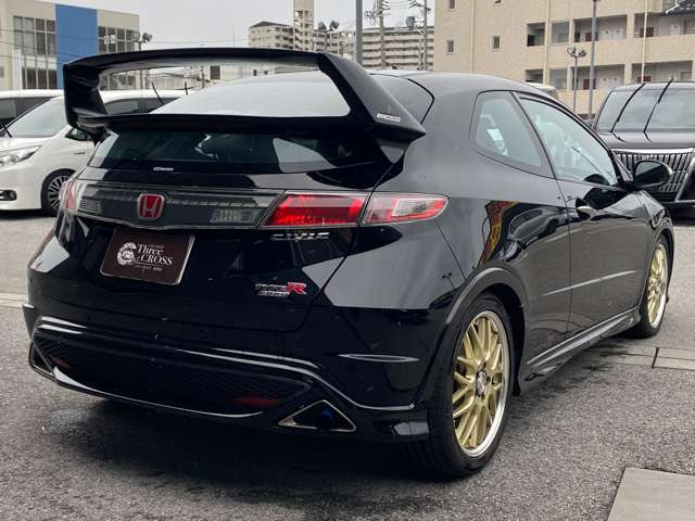 �X���[�N���X����X�̎ԗ��͍Œ�2�N�̈��S�ۏ؂��ʓr�L���ł��t���ł��܂�!�ڍׂ͓��X�X�^�b�t�܂ł��C�y�ɂ��₢���킹�������B