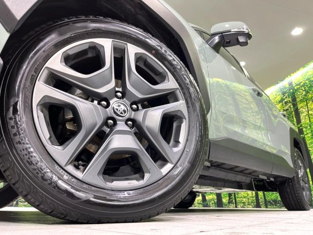 �y����19�C���`�A���~�z�C�[���z�O�ςɃ}�b�`���������A���~�z�C�[���𑕒����Ă���܂��B�e��ЊO�A���~�z�C�[����A�X�^�b�h���X�^�C�����戵�����Ă���܂��B���񂲑��k����������