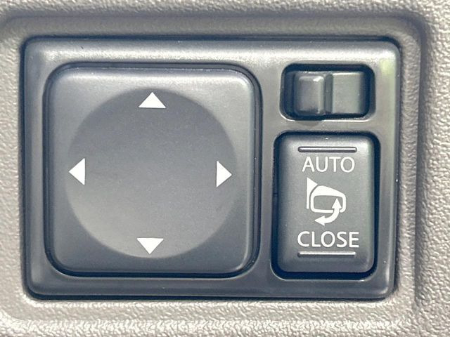 �y�d���i�[�~���[�z�T�C�h�~���[�͓d���i�[���ƂȂ��Ă���A�������ԏ�ł��L�Y�������X�N��}�����܂��B