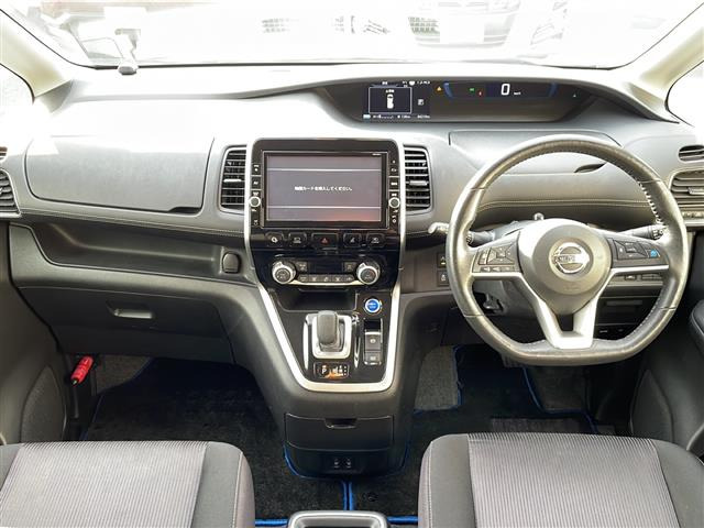 セレナ1.2 e-POWER ハイウェイスターV