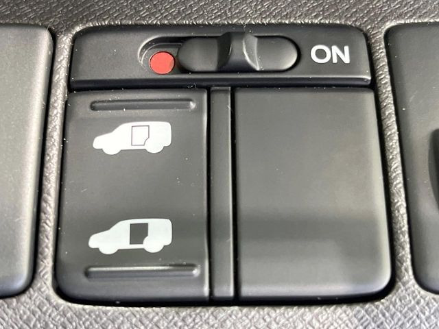 �y�p���[�X���C�h�h�A�z�X�}�[�g�L�[��^�]�Ȃ̃X�C�b�`�ŃX���C�h�h�A�̊J���\���d��������͂����ăh�A���J����K�v�������A���������q�l�ł��A�d���ו��������Ă��鎞�����N�ɊJ���߂ł��܂���