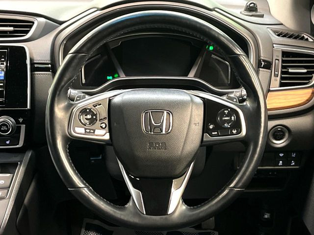 �y�����v�����X�e�A�����O�z�㎿�Ȋv���g�p���邱�ƂŁA��ɂ����������݂ƂĂ��^�]���₷���n���h���ł���