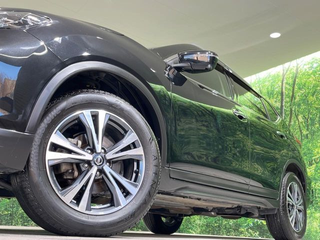 �y�����A���~�z�C�[���z�O�ςɃ}�b�`���������A���~�z�C�[���𑕒����Ă���܂��B�e��ЊO�A���~�z�C�[����A�X�^�b�h���X�^�C�����戵�����Ă���܂��B���񂲑��k����������