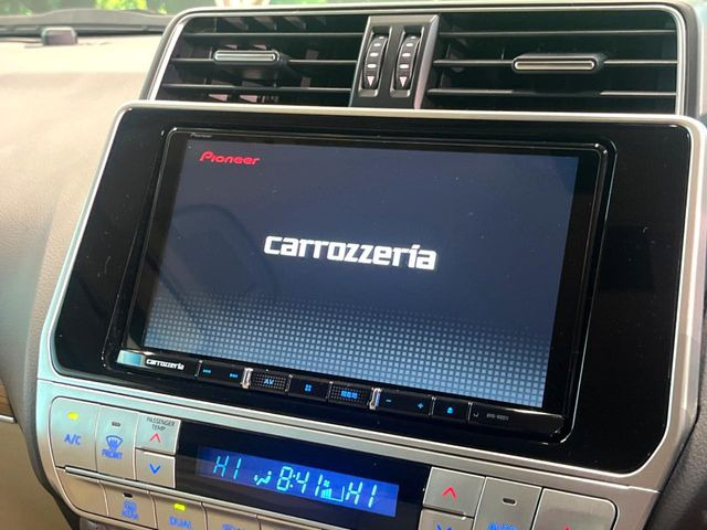 �y���ʃi�r�z�l�C�̑�^9�C���`�i�r�𑕔��B���݊��̂�����ʂ̓C���p�N�g��!�i�r���p���̃}�b�v�\���͌��₷���A�e���r��DVD�͗Տꊴ���A�b�v!�����̃h���C�u���O�b�Ɗy�����Ȃ�܂���