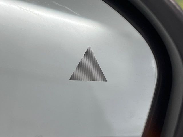 �y������p���m�z���s���A�h�A�~���[�̎��p�ɂȂ�₷���ӏ��Ɍ㑱�Ԃ��ڋ߂���ƃT�C�h�~���[�t�߂Ɍx����\���A�h���C�o�[�ɒ��ӊ��N�����Ă���܂��B