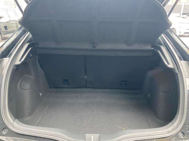 �݌Ɏԗ��Ɋւ��Ă͂��q�l�ɂ��ǂ����̂����񋟂���ׂɕi���ɍS���Ďd������s���Ă���܂��B�e���Ԃ̏�Ԃ͂��ꂼ��ł��̂ł����k���ɓ��X�X�^�b�t�������������Ē����܂��̂ł����S���������܂��B