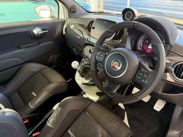 アバルト595エッセエッセ