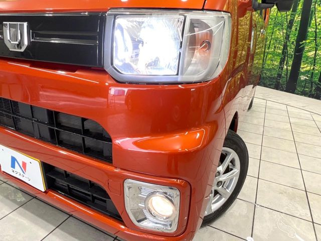 �yLED�w�b�h���C�g�z���V����ԑ��s�����ǍD�Ȏ��E���m�ۂ����S���ĉ^�]�ł��鍂�P�xLED�w�b�h���C�g�𑕔�!�_�����x�������A����d�͂��}�����Ă��܂��B