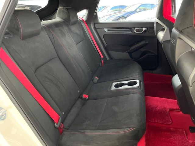 �㕔���Ȃ��C�ɂȂ�悤�ȃL�Y�E�����ւ��蓙�A�傫�ȃ_���[�W�͂Ȃ��A�ǍD�ȏ�Ԃł��B