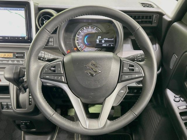 �y�����v�����X�e�A�����O�z�㎿�Ȋv���g�p���邱�ƂŁA��ɂ����������݂ƂĂ��^�]���₷���n���h���ł���