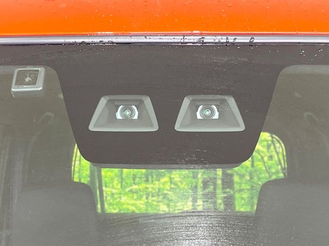 �y�X�}�[�g�A�V�X�g�z���s���ɑO���̎ԗ�����F�����A�Փ˂������Ȏ��͌x��ƃu���[�L�ŏՓˉ���Ɣ�Q�y�����A�V�X�g�B�����S�Ƀh���C�u�����y���݂��������܂��B