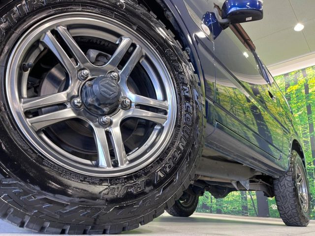 �y����16�C���`�A���~�z�C�[���z�O�ςɃ}�b�`���������A���~�z�C�[���𑕒����Ă���܂��B�e��ЊO�A���~�z�C�[����A�X�^�b�h���X�^�C�����戵�����Ă���܂��B���񂲑��k����������