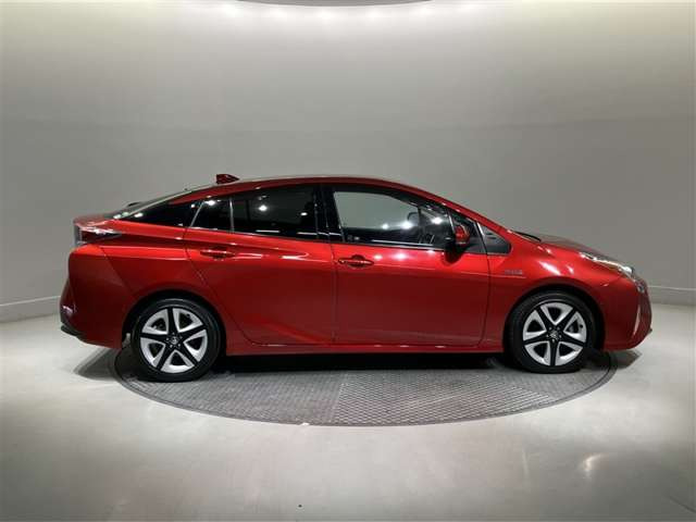 プリウス1.8 A プレミアム ツーリングセレクション