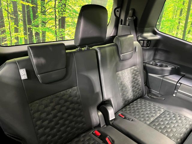 3��ڃV�[�g�͂�������ԗǍD����l�ł��������ƍ����Ē����܂��̂ŁA��l���ł̂��o���������N���N�ł��􂲉Ƒ��ŁA�C�̒m�ꂽ���ԂŁA�h���C�u�ɍs���̂��y���݂ł��ˁ�