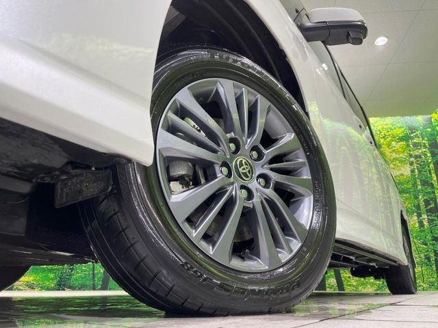 �y����16�C���`�A���~�z�C�[���z�O�ςɃ}�b�`���������A���~�z�C�[���𑕒����Ă���܂��B�e��ЊO�A���~�z�C�[����A�X�^�b�h���X�^�C�����戵�����Ă���܂��B���񂲑��k����������