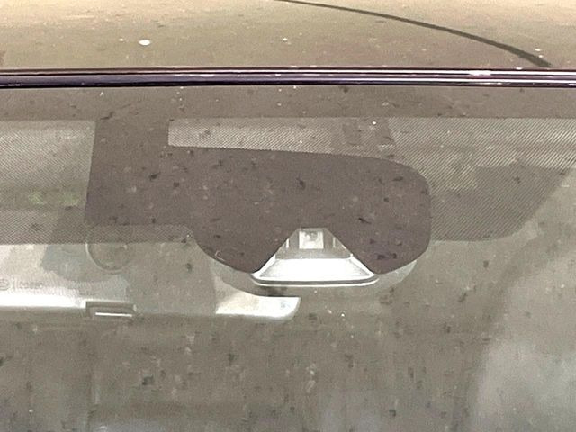 �y�G�}�[�W�F���V�[�u���[�L�z���s���ɑO���̎ԗ�����F�����A�Փ˂������Ȏ��͌x��ƃu���[�L�ŏՓˉ���Ɣ�Q�y�����A�V�X�g�B�����S�Ƀh���C�u�����y���݂��������܂��B