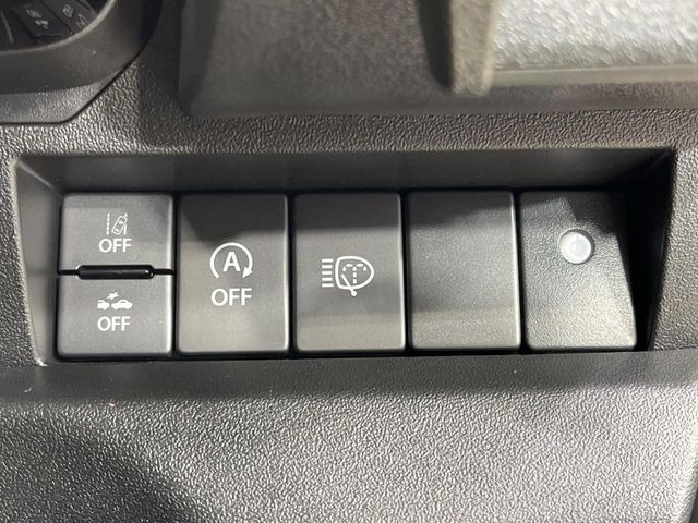 【スズキ セーフティサポート】走行中に前方の車両等を認識し、衝突しそうな時は警報とブレーキで衝突回避と被害軽減をアシスト。より安全にドライブをお楽しみいただけます。