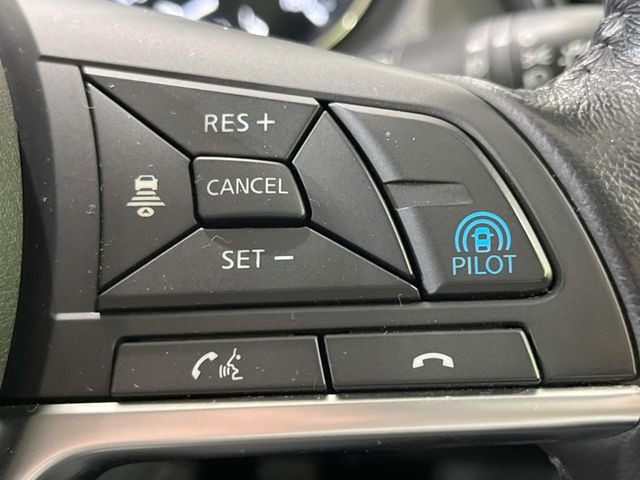 �y�v���p�C���b�g�z�������H�ł̒��������s���y��!!�a�؎��Ə��񑖍s�̃V�[���ŁA�A�N�Z���E�u���[�L�E�X�e�A�����O�������Ő��䂵�A�������^�]�̕��S���y�����Ă���܂���