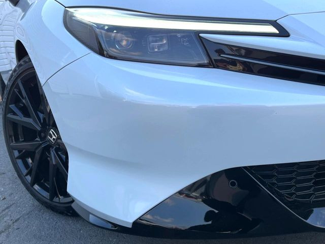 �yLED�w�b�h���C�g�z���V����ԑ��s�����ǍD�Ȏ��E���m�ۂ����S���ĉ^�]�ł��鍂�P�xLED�w�b�h���C�g�𑕔�!�_�����x�������A����d�͂��}�����Ă��܂��B