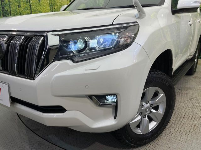 �yLED�w�b�h���C�g�z���V����ԑ��s�����ǍD�Ȏ��E���m�ۂ����S���ĉ^�]�ł��鍂�P�xLED�w�b�h���C�g�𑕔�!�_�����x�������A����d�͂��}�����Ă��܂��B