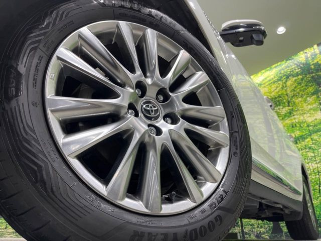 �y����18�C���`�A���~�z�C�[���z�O�ςɃ}�b�`���������A���~�z�C�[���𑕒����Ă���܂��B�e��ЊO�A���~�z�C�[����A�X�^�b�h���X�^�C�����戵�����Ă���܂��B���񂲑��k����������