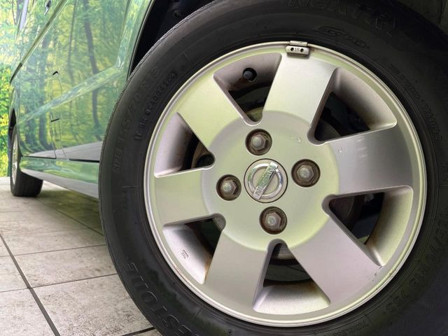 �y����13�C���`�A���~�z�C�[���z�O�ςɃ}�b�`���������A���~�z�C�[���𑕒����Ă���܂��B�e��ЊO�A���~�z�C�[����A�X�^�b�h���X�^�C�����戵�����Ă���܂��B���񂲑��k����������