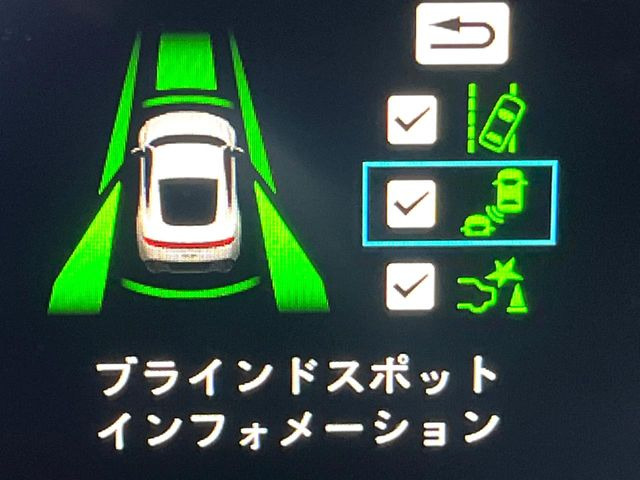 �y�u���C���h�X�|�b�g�C���t�H���[�V�����z���s���A�h�A�~���[�̎��p�ɂȂ�₷���ӏ��Ɍ㑱�Ԃ��ڋ߂���ƃT�C�h�~���[�t�߂Ɍx����\���A�h���C�o�[�ɒ��ӊ��N�����Ă���܂��B