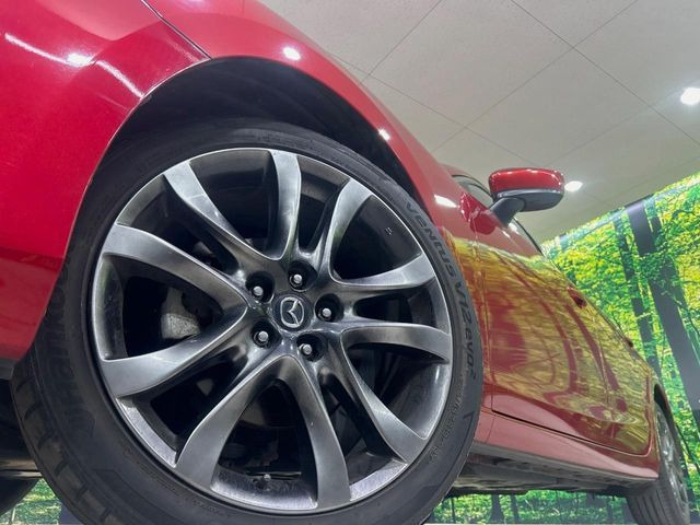 �y����19�C���`�A���~�z�C�[���z�O�ςɃ}�b�`���������A���~�z�C�[���𑕒����Ă���܂��B�e��ЊO�A���~�z�C�[����A�X�^�b�h���X�^�C�����戵�����Ă���܂��B���񂲑��k����������