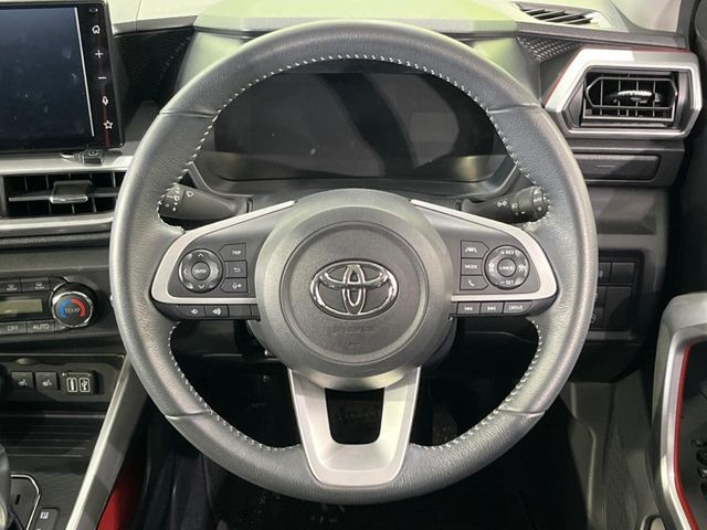 �y�����v�����X�e�A�����O�z�㎿�Ȋv���g�p���邱�ƂŁA��ɂ����������݂ƂĂ��^�]���₷���n���h���ł���