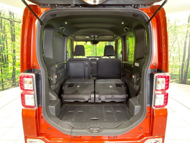 ���i�̂���������ʋ΁A���}���ɏ\���ȉ׎��X�y�[�X���m�ۂ��Ă���܂��B�Z�J���h�V�[�g��|���ƁA�傫�ȉו��̐ύڂ��\�ł���