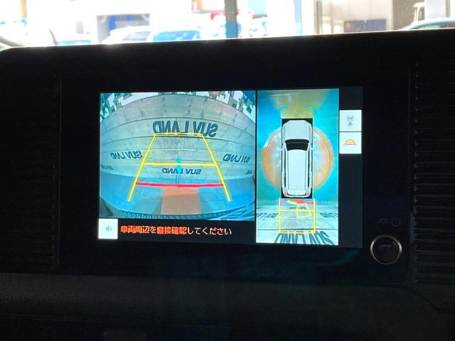 �y�p�m���~�b�N�r���[���j�^�[�z��p�̃J�����ɂ��A�ォ�猩���낵���悤�Ȏ��_��360�x�N���}�̎��͂��m�F���邱�Ƃ��ł��܂������p�������m�F���₷���A�����ꏊ�ł̐؂�Ԃ��⒓�Ԃ��X���[�Y�ɍs���܂��B