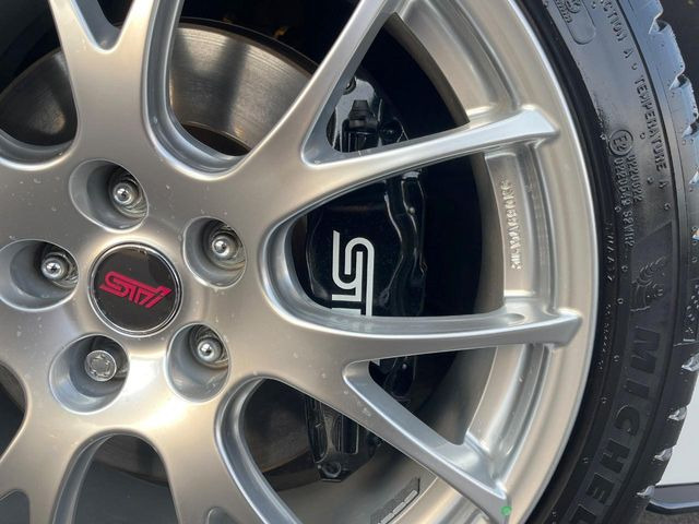 �y�u�����{���L�����p�[�z�n�C�p���[�ԗ��ɂ͋��͂ȃu���[�L���K�{!���E�̃X�[�p�[�J�[�ɂ��̗p�����C�^���A�̍������[�J�[�u�u�����{�v�𑕒�!�F�N�₩�ȃL�����p�[���X�|�[�e�B�Ȉ�ۂ��������Ă܂���