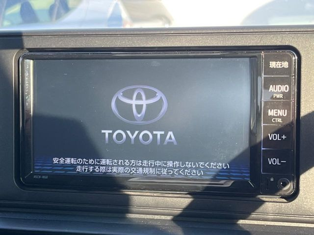 �y�����i�r�z�l�C�̏����i�r�𑕔����Ă���܂��B�i�r�̎g���₷���͂������A�I�[�f�B�I�@�\���[��!�L�����v�◷�s�͂������A�ʋ΂┃�����ȂǕ��i�̃h���C�u���y�����Ȃ�͂���