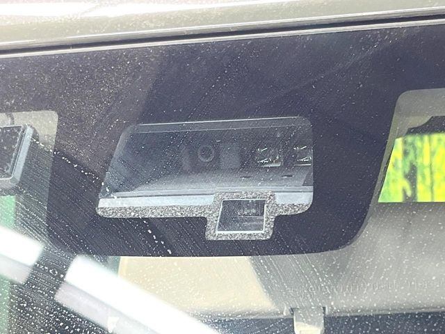 �y�X�Y�L �Z�[�t�e�B�T�|�[�g�z���s���ɑO���̎ԗ�����F�����A�Փ˂������Ȏ��͌x��ƃu���[�L�ŏՓˉ���Ɣ�Q�y�����A�V�X�g�B�����S�Ƀh���C�u�����y���݂��������܂��B