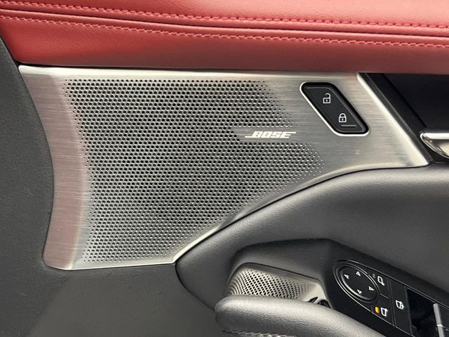 �yBOSE�T�E���h�V�X�e���t�������i�r�z�[���̃i�r�@�\�͂������A���x�ȃ`���[�j���O�\�͂����ڂ���Ă���A�������ȉ��y�����y���݂�����