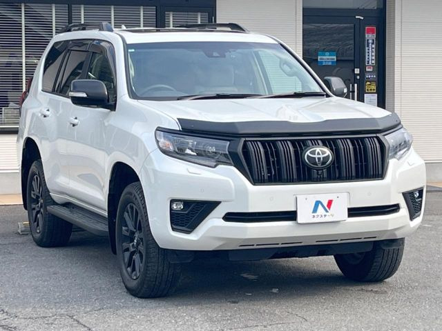 �������x�̃K���X�疌�ŝ����͂������A�㎿�ȃc���E����������B���O����_���J�����؂Ȉ��Ԃ�ی삵�A�F�����E�򉻂�h�~�B�u�e�X�v���b�V���R�[�g�v�A�u�e�v���~�b�T�R�[�g�v���炨�I�т��������܂��B