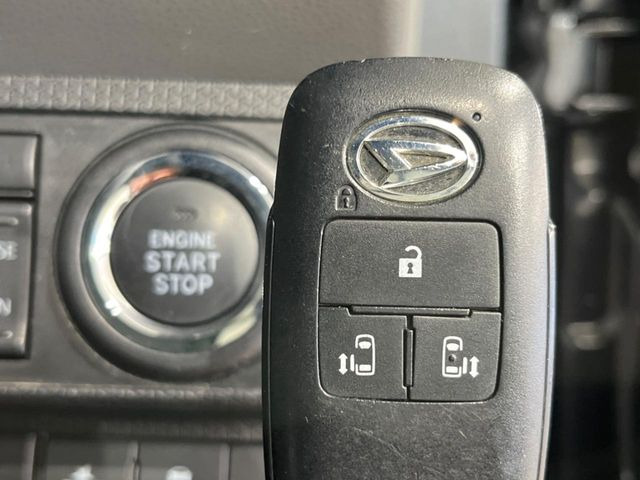 �y�L�[�t���[�V�X�e���z�J�o����|�P�b�g�ɓ��ꂽ�܂܂ł��h�A�̎{���E�������\�ȃX�}�[�g�L�[�𑕔��B�G���W���̃I���E�I�t�����J�M�����o���K�v����������Ƃ��Ă��֗��ł���