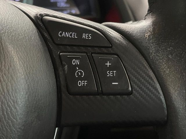 �y�N���[�Y�R���g���[���z�������H�����N���N���s�B�A�N�Z���𗣂��Ă���葬�x�ő��s���ł��A�������^�]���̕��S���y��!�����E�������ȒP�ȃX�C�b�`����Œ����ł��܂��B