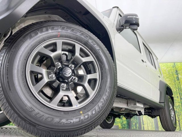 �y�����A���~�z�C�[���z�O�ςɃ}�b�`���������A���~�z�C�[���𑕒����Ă���܂��B�e��ЊO�A���~�z�C�[����A�X�^�b�h���X�^�C�����戵�����Ă���܂��B���񂲑��k����������