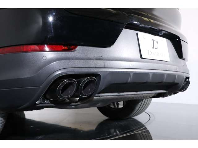 �X�|�[�c�G�O�]�[�X�g�t���ŁA�S�n�悢�}�t���[�T�E���h�𕷂��Ȃ���h���C�r���O���y���ނ��Ƃ��ł��܂��B