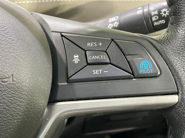 �y�v���p�C���b�g�z�������H�ł̒��������s���y��!!�a�؎��Ə��񑖍s�̃V�[���ŁA�A�N�Z���E�u���[�L�E�X�e�A�����O�������Ő��䂵�A�������^�]�̕��S���y�����Ă���܂���