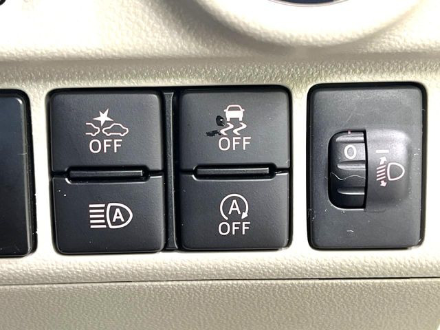 �y�A�C�h�����O�X�g�b�v�z�ԐM����a�؂Œ�Ԃ����ۂɃG���W�����~���A���ʂȔR���̏����}���܂��B�R��������ی�ɂȂ���@�\��G���W���̓u���[�L�𗣂��΍Ďn�����܂��B