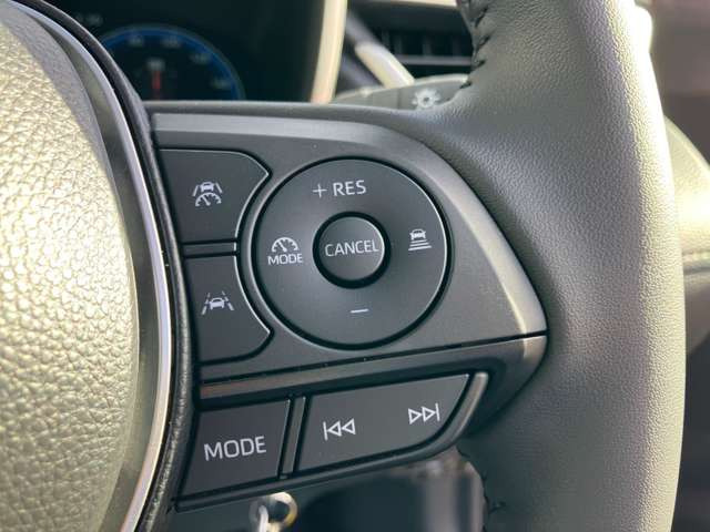 �����[�_�[�N���[�Y�R���g��-��!�A�N�Z������Ȃ��ɃX�e�A�����O�̃X�C�b�`����݂̂ō������H�Ȃǂł̒葬���s&�Ǐ]���s�𐧌䂵�܂���