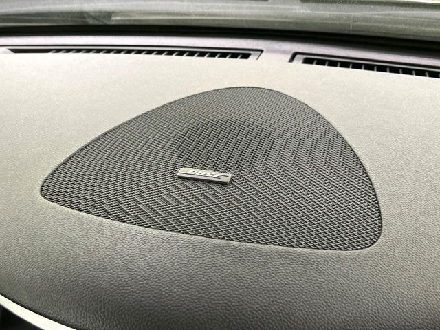 �yBOSE�T�E���h�V�X�e���t�������i�r�z�[���̃i�r�@�\�͂������A���x�ȃ`���[�j���O�\�͂����ڂ���Ă���A�������ȉ��y�����y���݂��������܂���