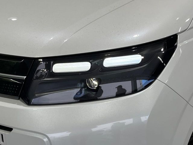 �yLED�w�b�h���C�g�z���V����ԑ��s�����ǍD�Ȏ��E���m�ۂ����S���ĉ^�]�ł��鍂�P�xLED�w�b�h���C�g�𑕔�!�_�����x�������A����d�͂��}�����Ă��܂��B