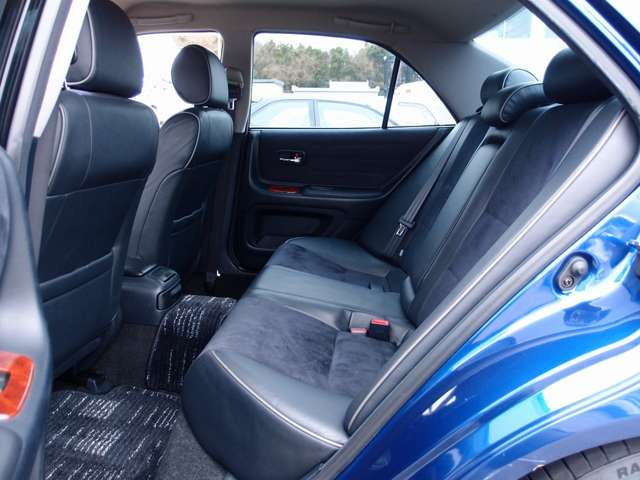 �l�C�̃A���e�b�c�@6�����f���̓���!�S���ł��󏭉��l�̍���1�I�[�i�[�ԗ��𕾎Ђɂăm�[�}������J�X�^��!TEIN�ԍ����ARAYS��TE3717AW�ɉ����^�C��4�{�V�i�����B�ߋ����𐮔��L�^���18���L